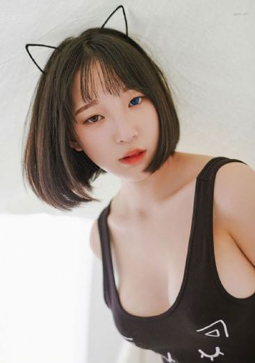 乳奴喂老头吃奶电影_1080日韩电影在线