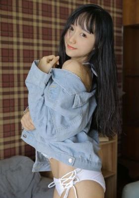 我用读心术狠狠拿捏王爷 短剧_BD英语高清免费观看